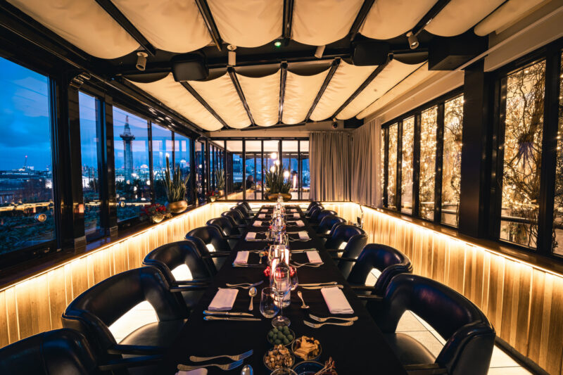 the-room-christmas-setup011